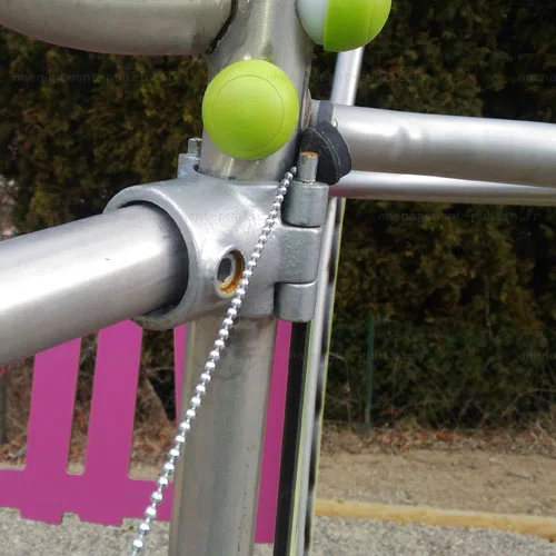 Mallette de gabarits pour contrôler la conformité des aires de jeux extérieur